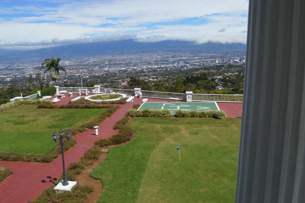 Fogo Resort Escazu Exterior photo